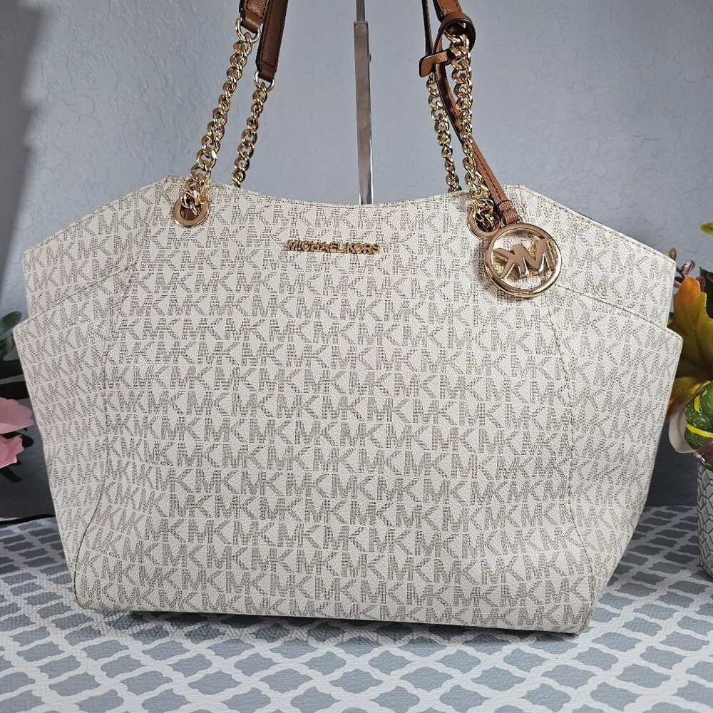 Michael Kors Jet Set Travel 2018 Large Chain Shoulder Tote Bag (Vanilla PVC)
